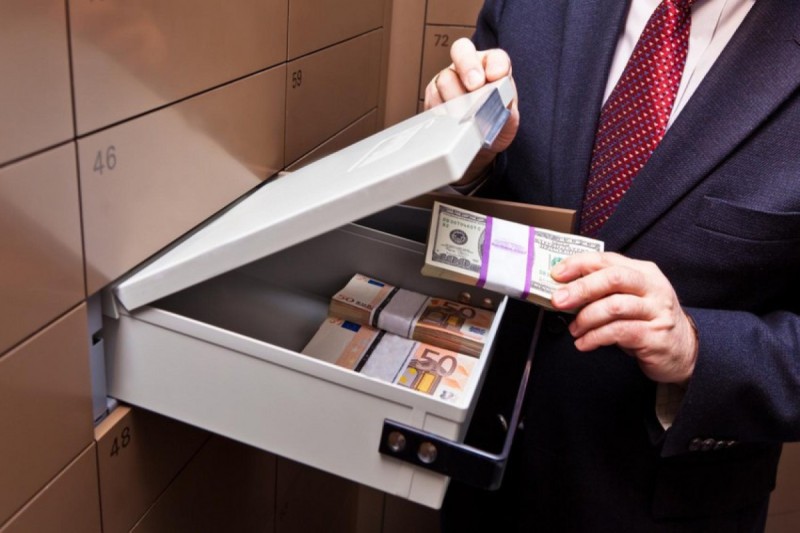 Bank sektorunda unikal müddətli əmanətçilərin sayı 170 min nəfəri ötüb