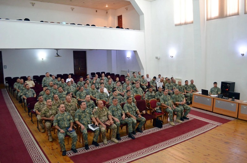 Hərbi hüquqşünaslarla təlim-metodiki toplanış keçirilib