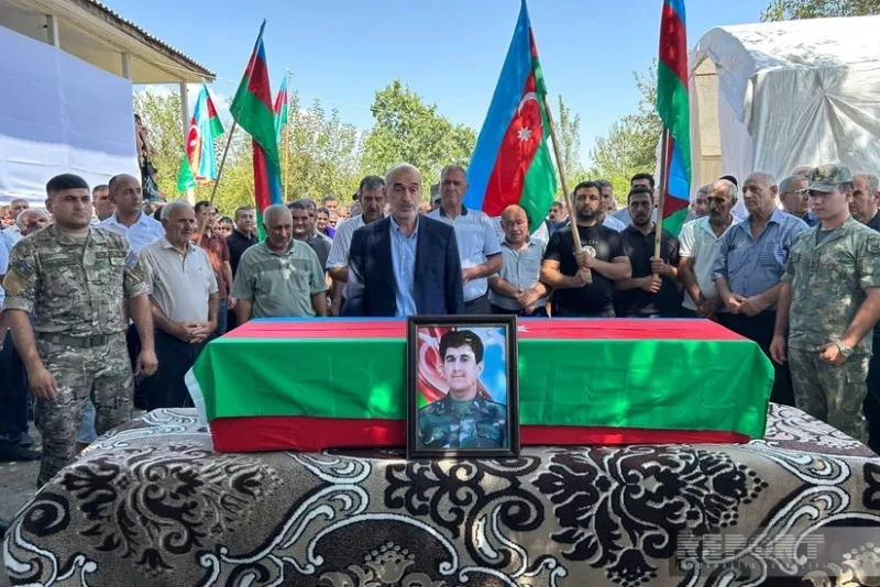 Kürdəmirdə itkin şəhid Rizvan Hacıyev dəfn olunub - YENİLƏNİB