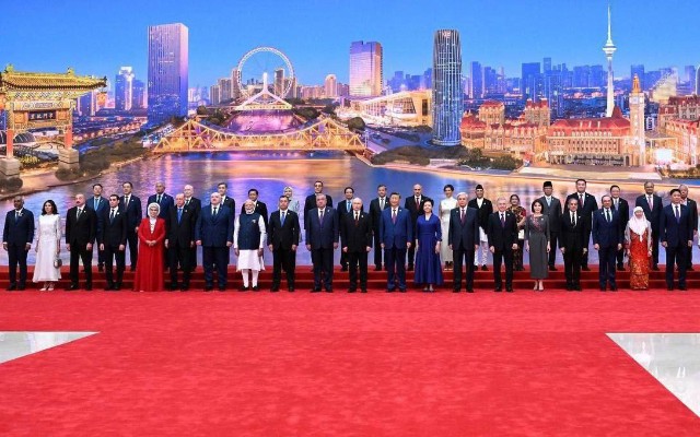 Çin lideri adından dövlət başçılarına ziyafət verilib