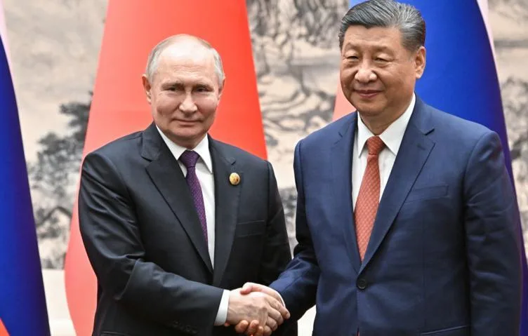 "O, böyük dövlətin əsl lideridir" - Putindən Cinpinə