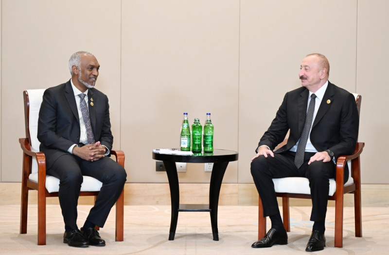Prezident Maldivin dövlət başçısı ilə görüşdü - YENİLƏNİB