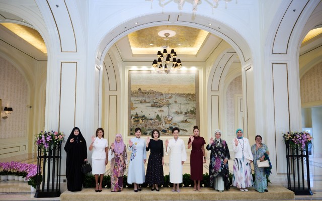 Pezeşkian ŞƏT sammitinə qızı ilə qatılıb - FOTO