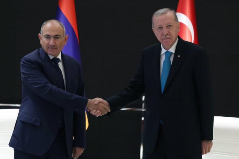Ərdoğan Paşinyanla Çində görüşdü