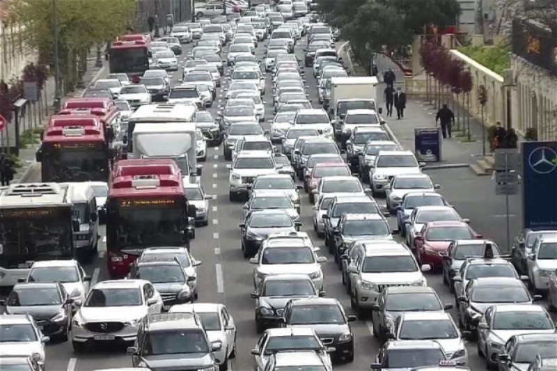 Bakının bu küçələrində sıxlıq var - SİYAHI