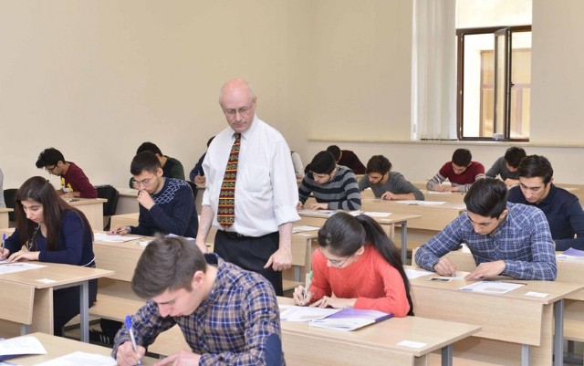 Ali məktəblərin boş qalan yerlərinə qəbulun nəticələri
