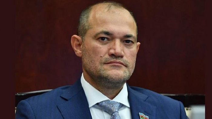 Deputat bu yoldakı tıxacdan yazdı: Daha ağır vəziyyətlə üz-üzə qalacağıq