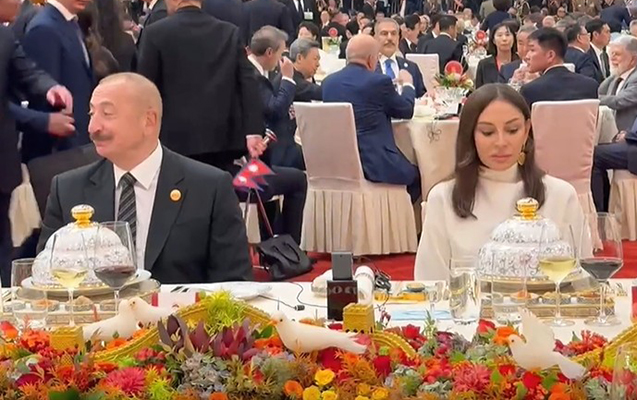 Prezidentlə xanımı Pekində verilən ziyafətdə iştirak edib - VİDEO