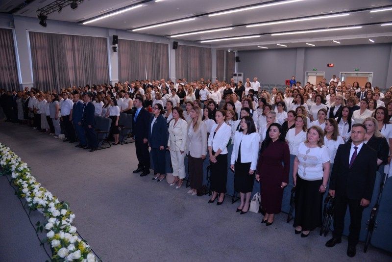Paytaxt təhsil işçilərinin sentyabr konfransı keçirilib