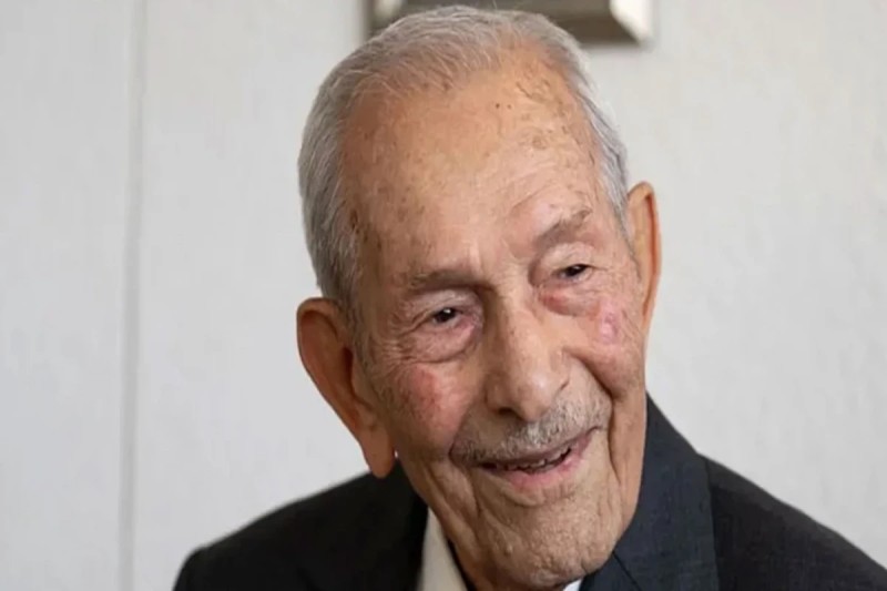 Sabiq nazir vəfat etdi