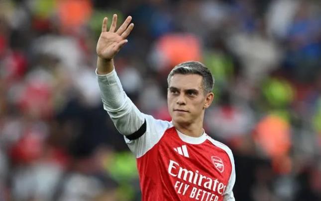 Arsenalın oyunçusu Beşiktaşa keçməyəcək