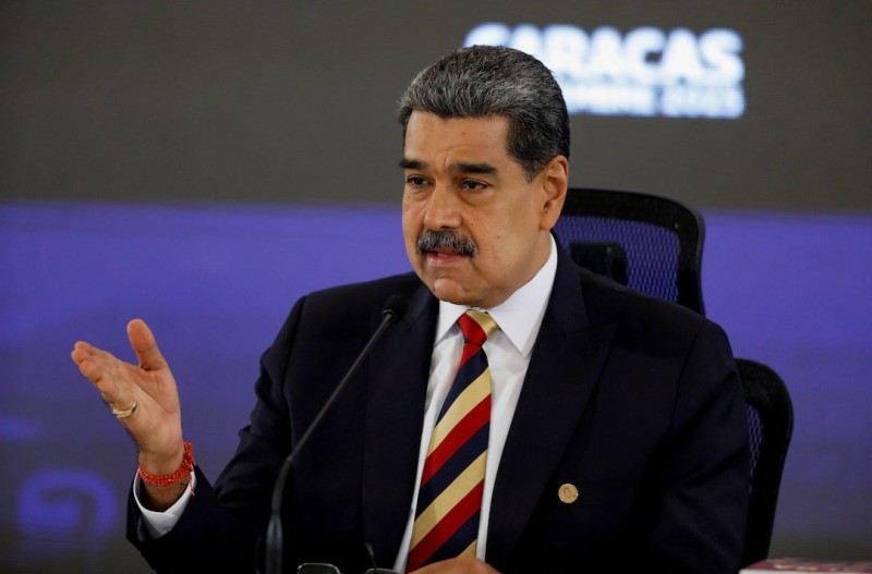 Maduro: ABŞ regionda təhlükəli oyun oynayır