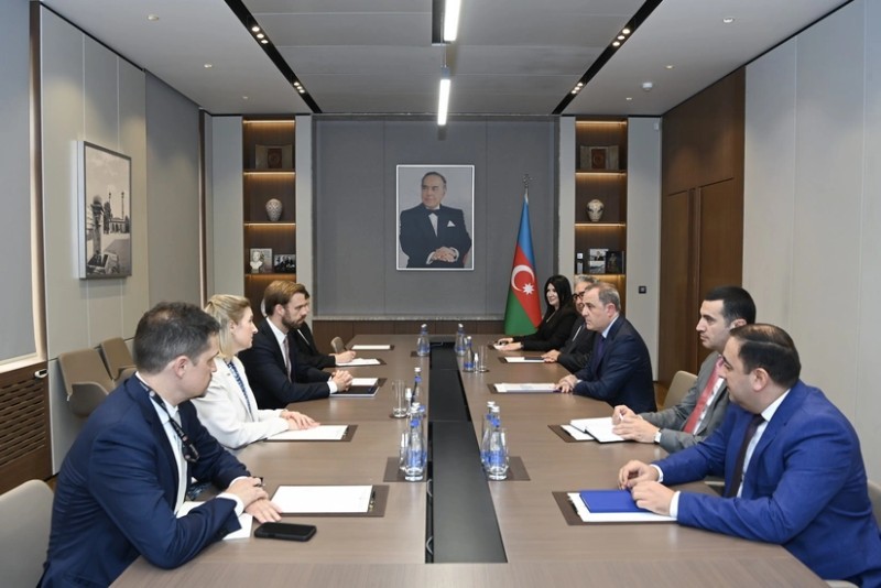 Ceyhun Bayramov ABŞ Dövlət Departamentinin rəsmisi ilə görüşüb