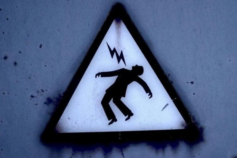 Qusarda ustanı elektrik cərəyanı vuraraq öldürüb