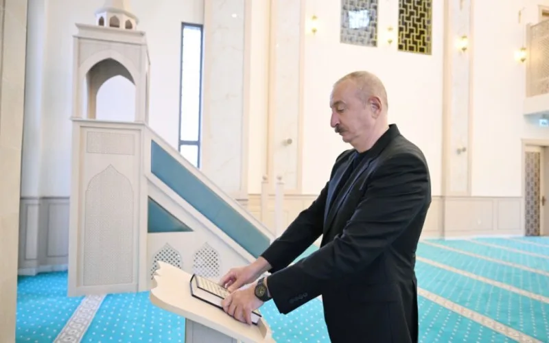 Dövlət başçısı Hadrut qəsəbəsində məscidin açılışını etdi - FOTOLAR