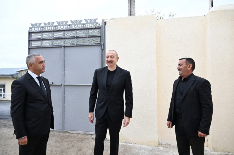 İlham Əliyev Xocalının Seyidbəyli kəndində olub - FOTOLAR