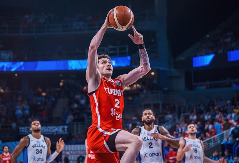Türkiyə basketbolçuları Avropa ikincisi oldular