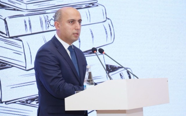 Nazir il ərzində bir həkimin hazırlığına ayrılan vəsaiti açıqladı