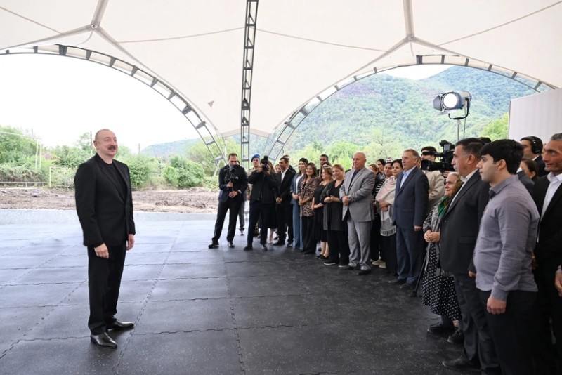 Prezident Badara, Daşbulaq, Seyidbəyli və Şuşakənd kəndlərinin sakinləri ilə görüşdü