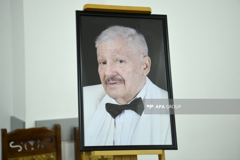 Xalq artisti ilə vida mərasimi keçirilir, Prezident və xanımı əklil göndərib - FOTO - YENİLƏNİB