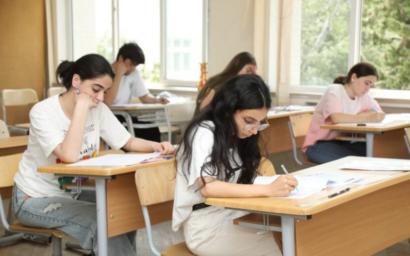 Onbirincilərin buraxılış imtahanlarında yeni test modeli tətbiq ediləcək