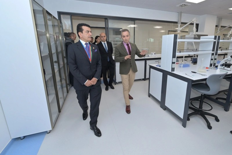ICESCO-nun Baş direktoru Şuşa 1 nömrəli məktəb və Qarabağ Universitetində olub - FOTO