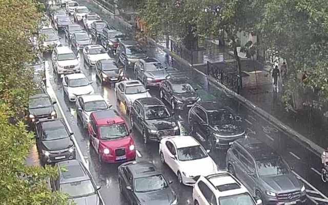 DİQQƏT! Bu yollarda tıxac var - SİYAHI