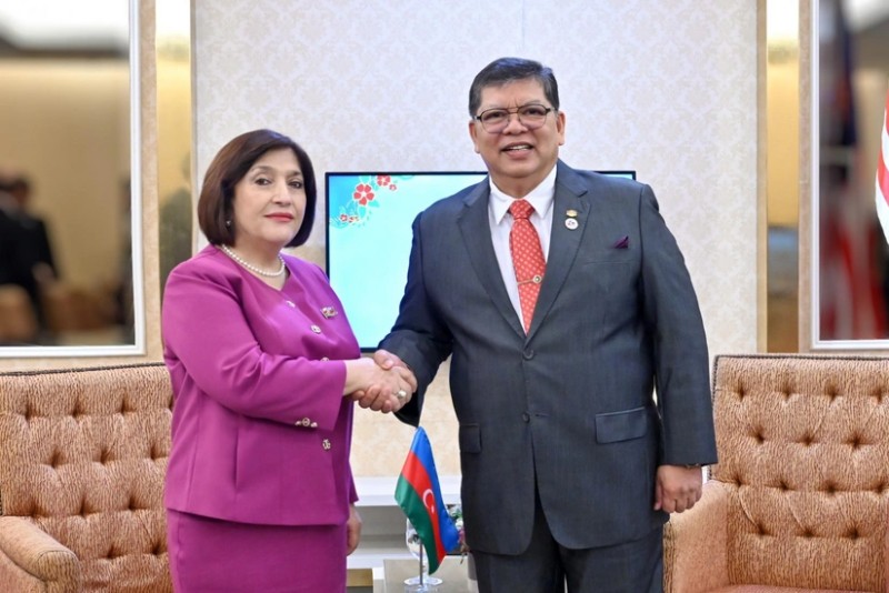 Sahibə Qafarova Malayziya Parlamenti Nümayəndələr Palatasının sədri ilə görüşüb