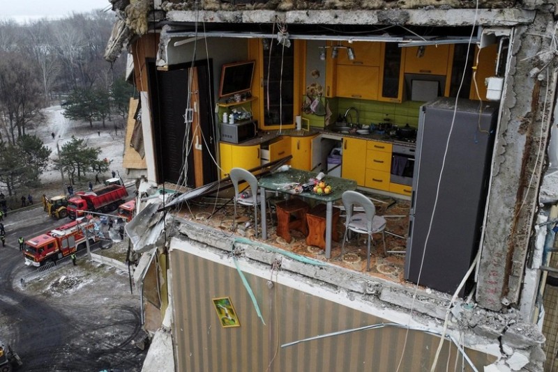 Rusiya Dneprə zərbələr endirib - 1 ölü, 13 yaralı