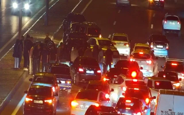 Sabunçuda qəza sıxlığa səbəb oldu - FOTO