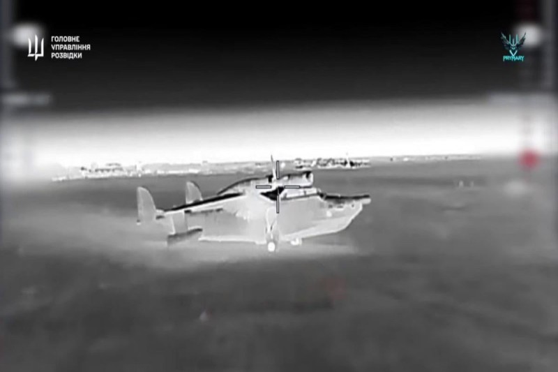 Ukrayna dronları ilk dəfə Krımda Rusiya ordusuna məxsus təyyarə və helikopteri vurub