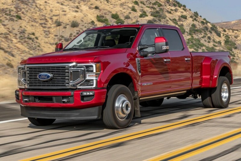 Ford 115 mindən çox avtomobili geri çağıracaq