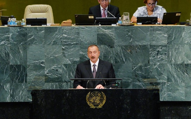 Prezident minaların yaratdığı təhlükədən DANIŞDI
