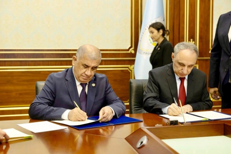 Azərbaycan və Özbəkistan Baş prokurorluqları arasında əməkdaşlıq proqramı imzalanıb