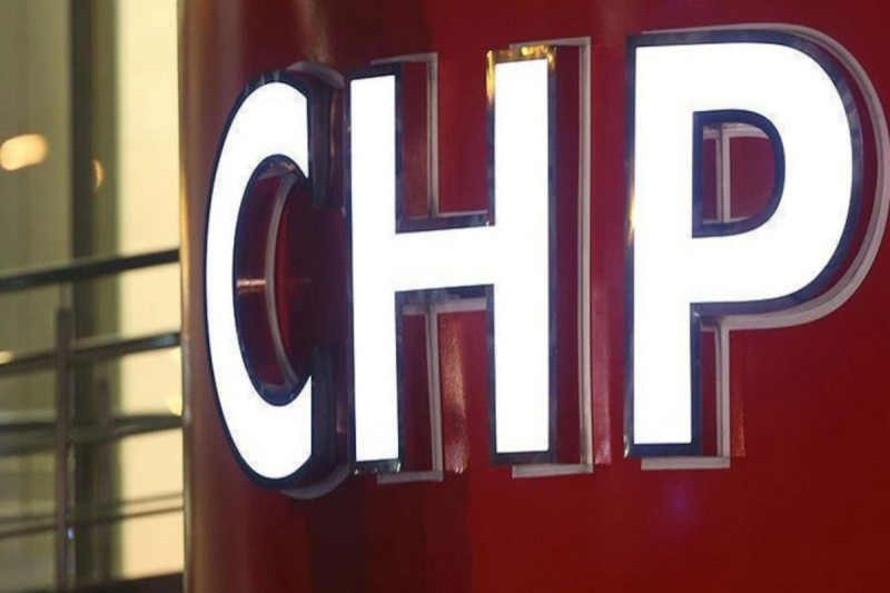 Gürsel Tekin və daha 5 nəfər CHP-dən xaric edildi