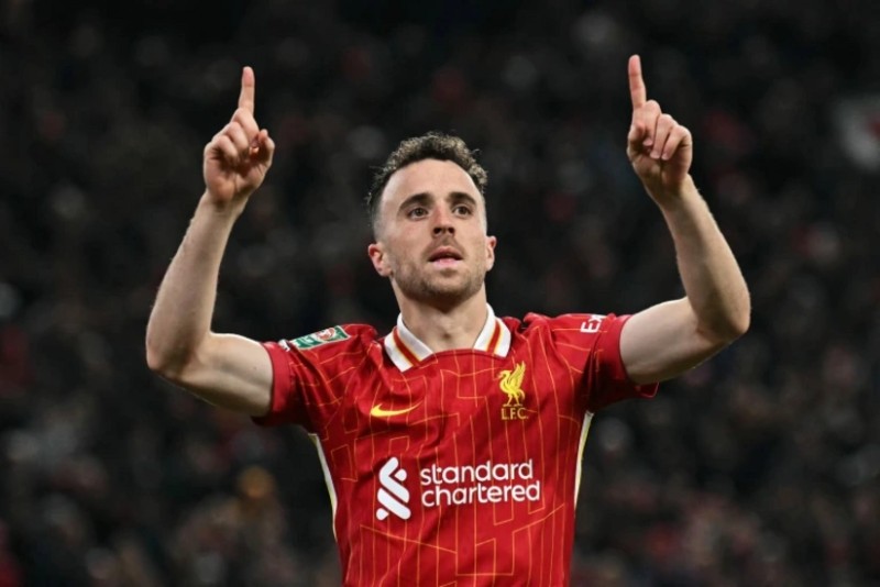 Liverpul həlak olan futbolçusunun almalı olduğu məbləği ailəsinə ödəyib