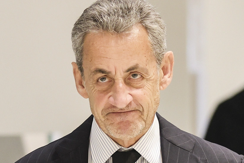Vəkil: Sarkozi Makrondan əfv edilməsini istəməyəcək