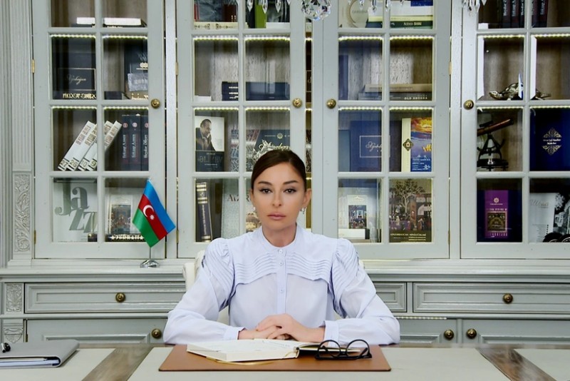 Mehriban Əliyeva: Qəhrəmanlarımızın əziz xatirəsi qəlbimizdə daim yaşayacaqdır - FOTO