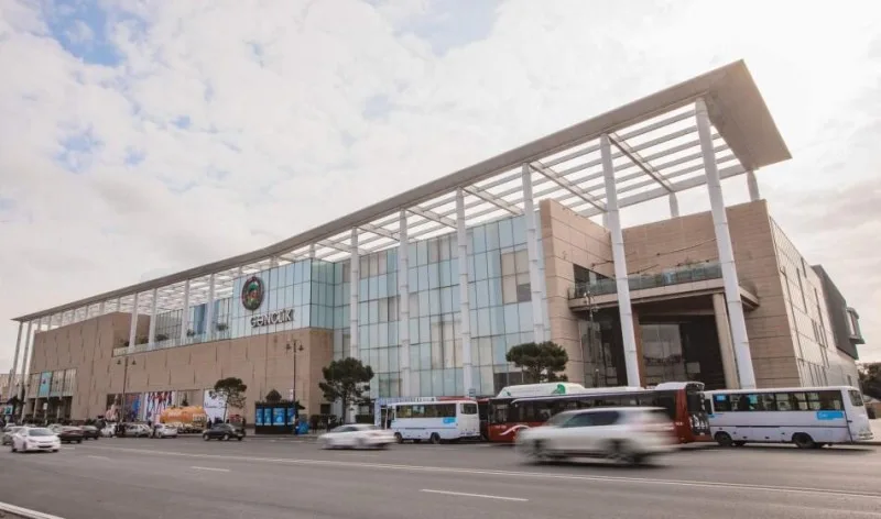 "Gənclik Mall"da həyəcan siqnalı işə düşüb - AÇIQLAMA