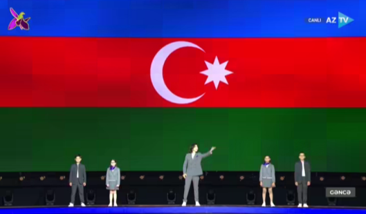 Himnimizi yeni formatda ifa etdilər - VİDEO