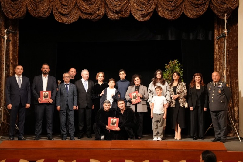 Anım günündə “İnnab ağacı” göstərildi