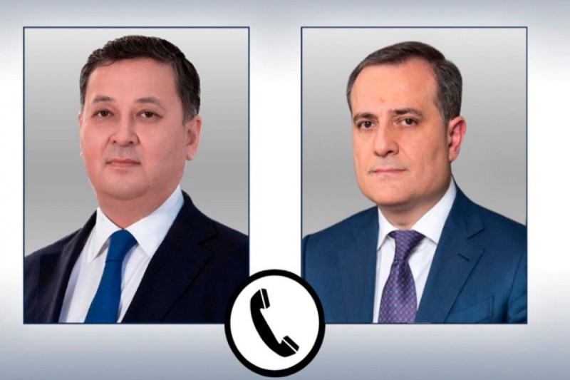 Ceyhun Bayramov Qazaxıstanın keçmiş XİN başçısı ilə telefonla danışıb