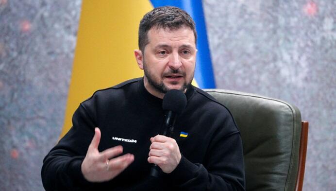 Lukaşenko qoca adamdır, öz dünyasında yaşayır - Zelenski