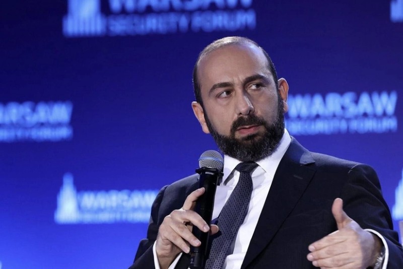 Mirzoyan: İrəvanla Bakı arasında sülh bütün region üçün vacibdir