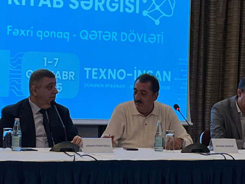 Rüstəm Behrudi: Keçirilən sərgi çox əhəmiyyətlidir