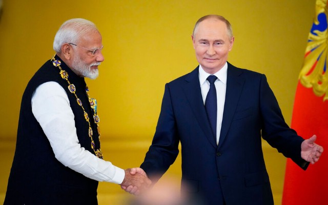Putin Hindistana gedir