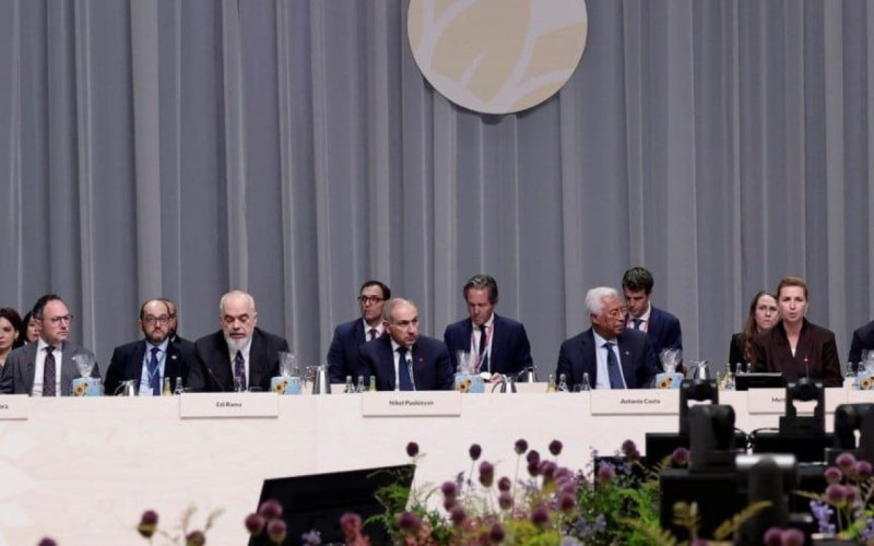 Paşinyan ermənilərlə azərbaycanlıların əlaqələrindən danışdı