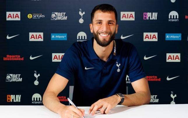 Tottenhem Bentankurla müqaviləni uzatdı