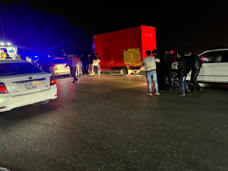 Bakıda avtovağzal yaxınlığında qəza olub, sıxlıq yaranıb - FOTOLAR
