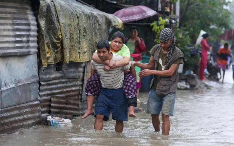 Nepalda daşqınlar: 47 nəfər...